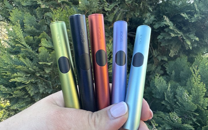 Nová IQOS ILUMA i: Jak displej a adaptivní ohřev vylepšuje uživatelský zážitek