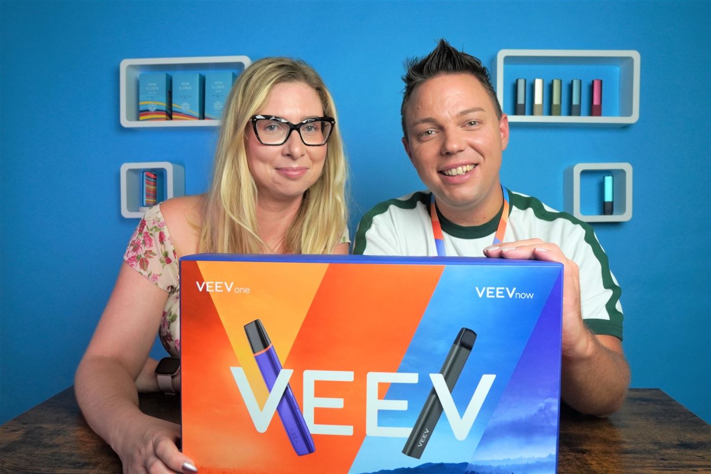 Recenze VEEV NOW, jak chutná všech 10 příchutí jednorázové elektronky za 127 Kč
